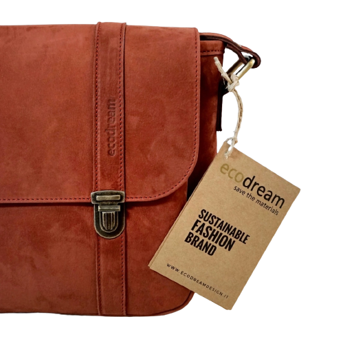 Borsa Ecodream, con etichetta foto presa dal sito di Ecodream e usata solo per il restyling E-Commerce UX